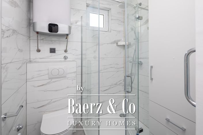 Image No.14-5 Bed Villa for sale