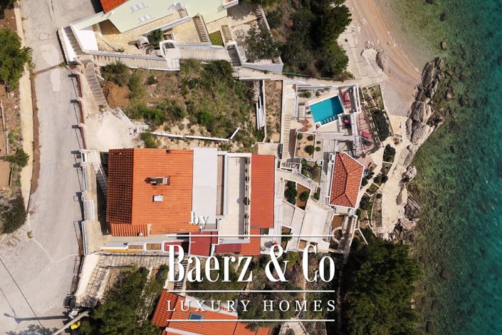 Image No.2-5 Bed Villa for sale