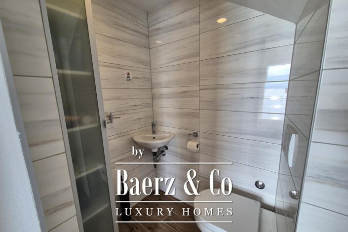 Image No.21-5 Bed Villa for sale