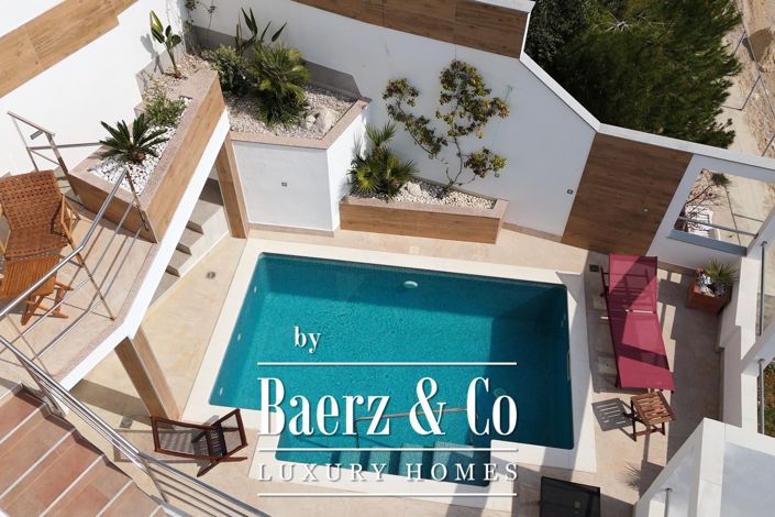 Image No.5-5 Bed Villa for sale