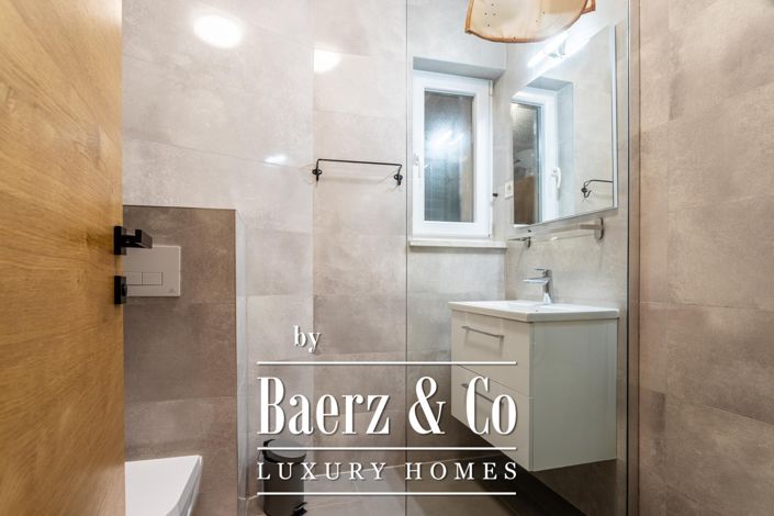 Image No.10-5 Bed Townhouse for sale