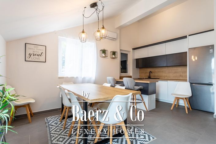 Image No.3-5 Bed Townhouse for sale