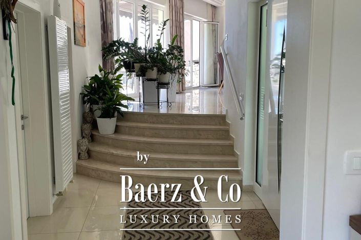 Image No.13-6 Bed Villa for sale