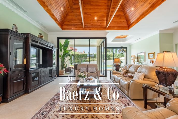 Image No.17-4 Bed Bungalow for sale