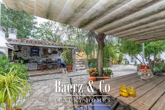 Image No.22-4 Bed Farmhouse for sale