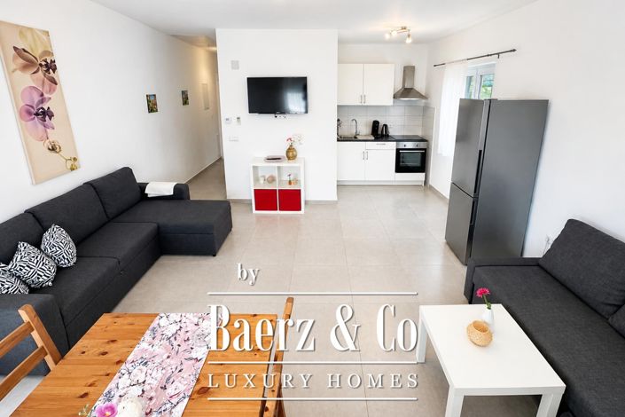 Image No.25-6 Bed Townhouse for sale