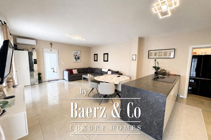 Image No.5-6 Bed Townhouse for sale