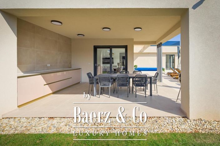 Image No.23-3 Bed Townhouse for sale