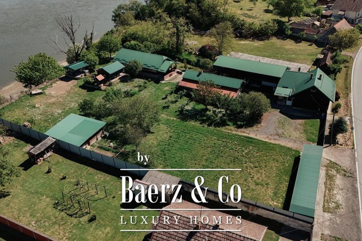 Image No.2-8 Bed House for sale