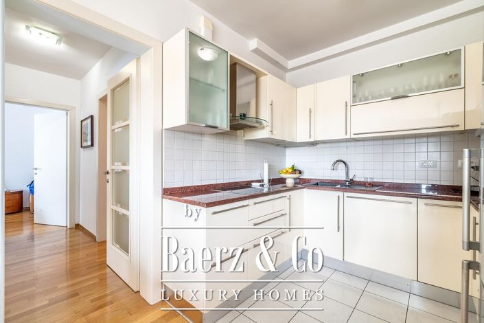 Image No.4-4 Bed Apartment for sale