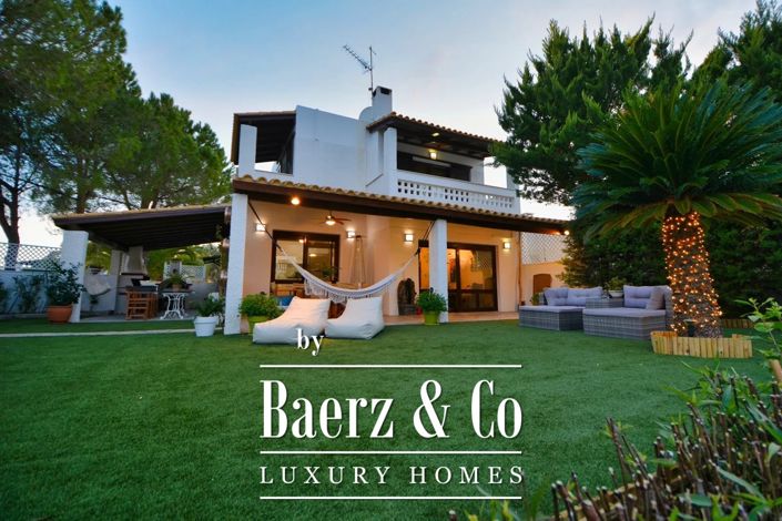 Image No.12-3 Bed Villa for sale