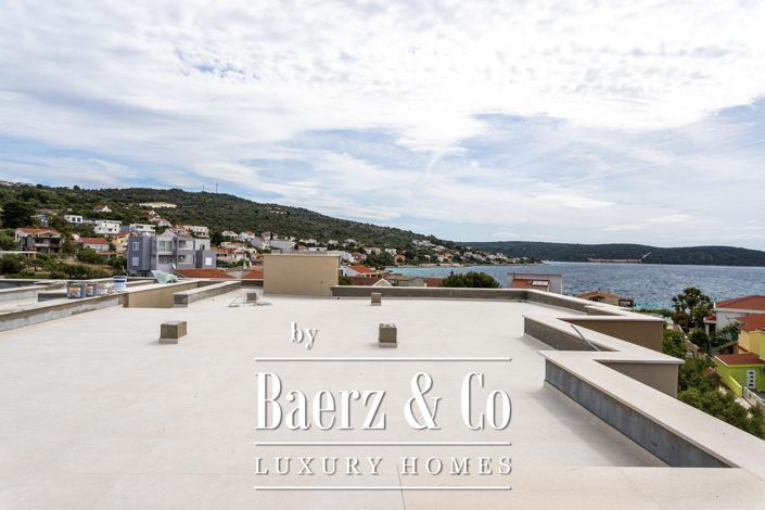 Image No.22-3 Bed Apartment for sale