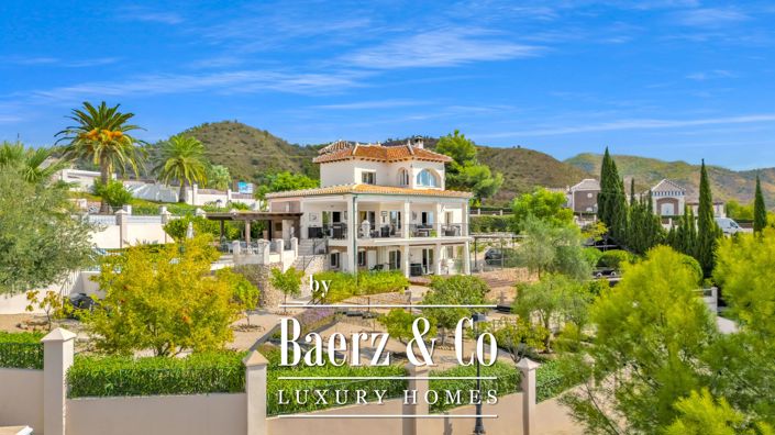 Image No.2-5 Bed Villa for sale