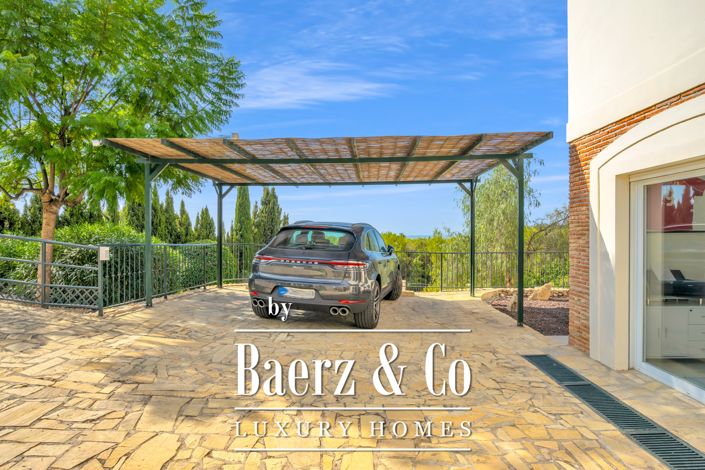 Image No.9-5 Bed Villa for sale