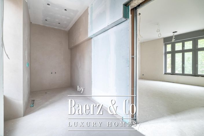 Image No.10-3 Bed Apartment for sale