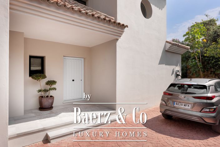 Image No.7-4 Bed Villa for sale