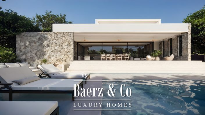 Image No.2-5 Bed Property for sale