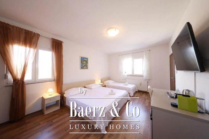 Image No.18-5 Bed Villa for sale
