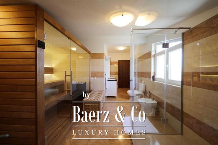 Image No.9-5 Bed Villa for sale