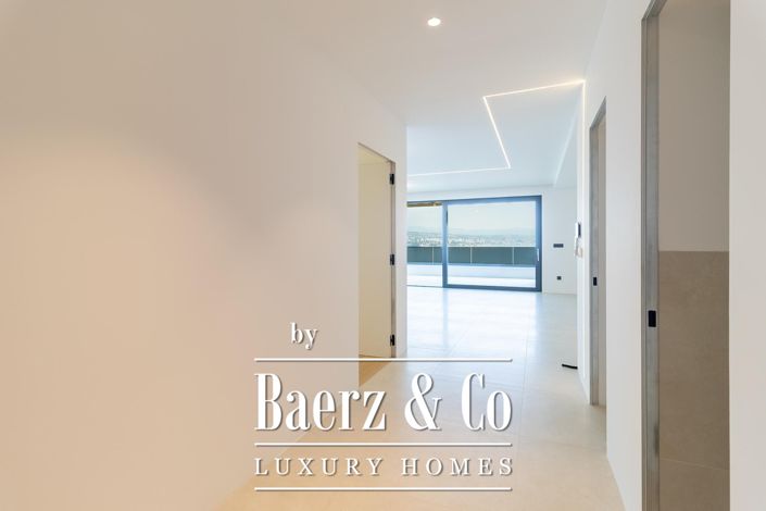 Image No.10-3 Bed Apartment for sale