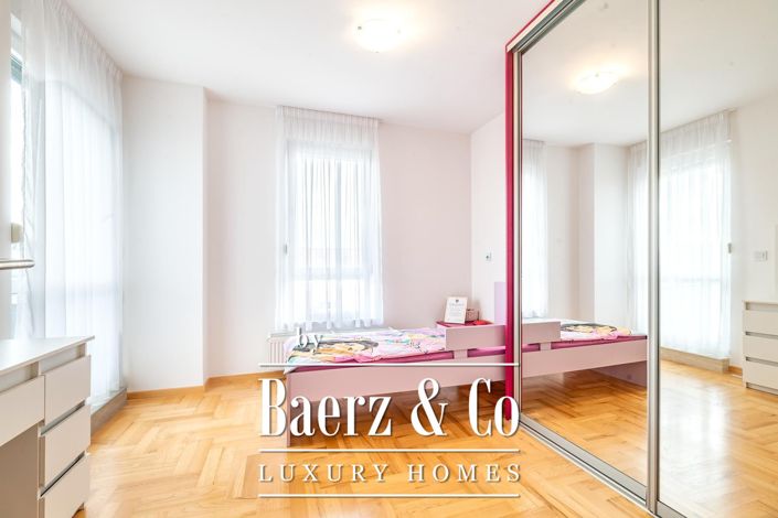 Image No.7-3 Bed Apartment for sale