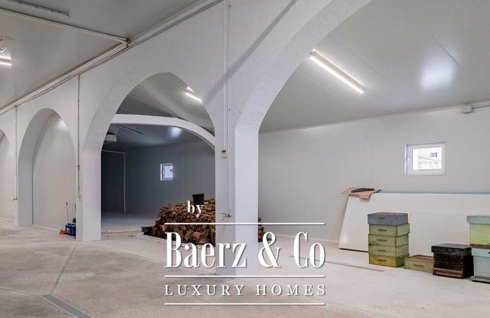Image No.30-5 Bed Property for sale