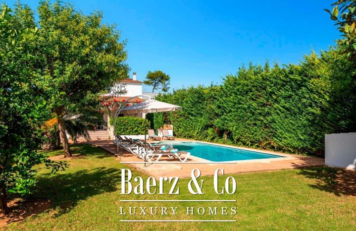 Image No.18-4 Bed Property for sale