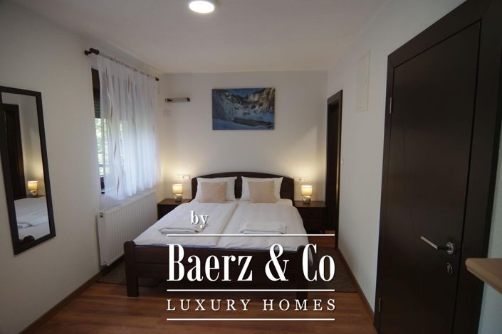 Image No.5-12 Bed Townhouse for sale