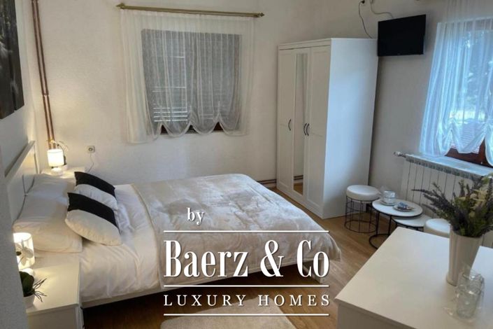 Image No.7-12 Bed Townhouse for sale