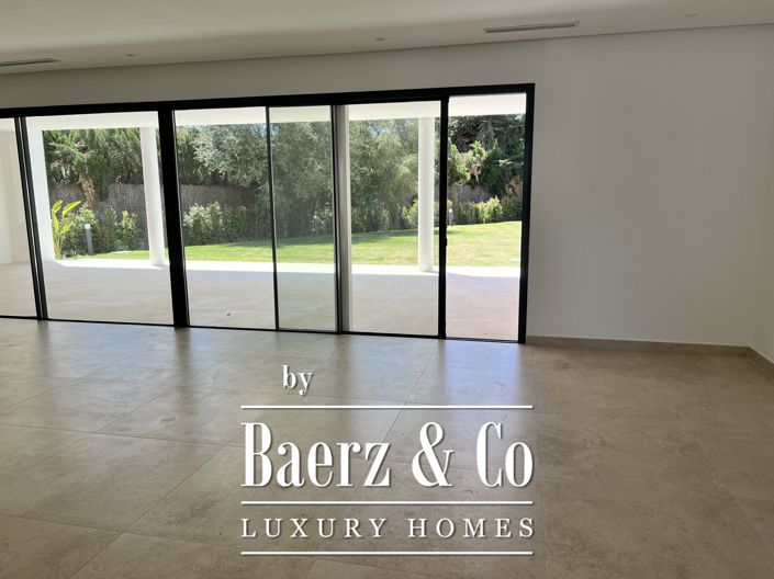 Image No.17-6 Bed Villa for sale
