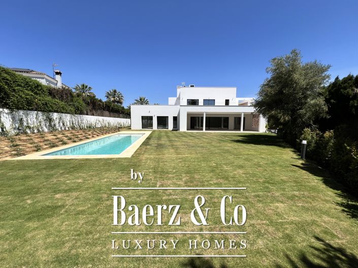 Image No.29-6 Bed Villa for sale