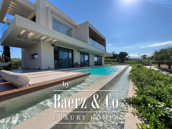 Image No.2-5 Bed Villa for sale