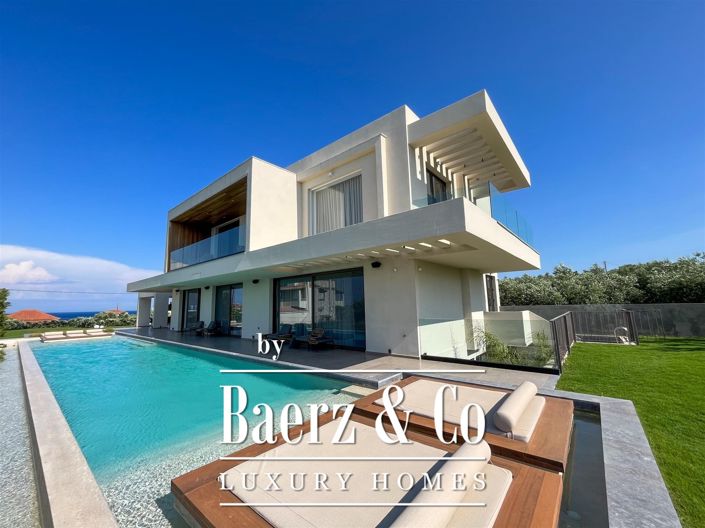 Image No.3-5 Bed Villa for sale