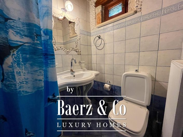 Image No.14-8 Bed Villa for sale
