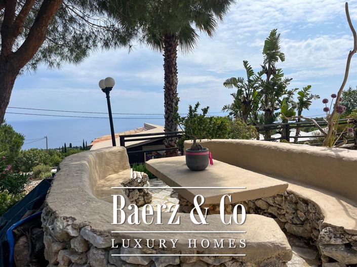Image No.21-8 Bed Villa for sale