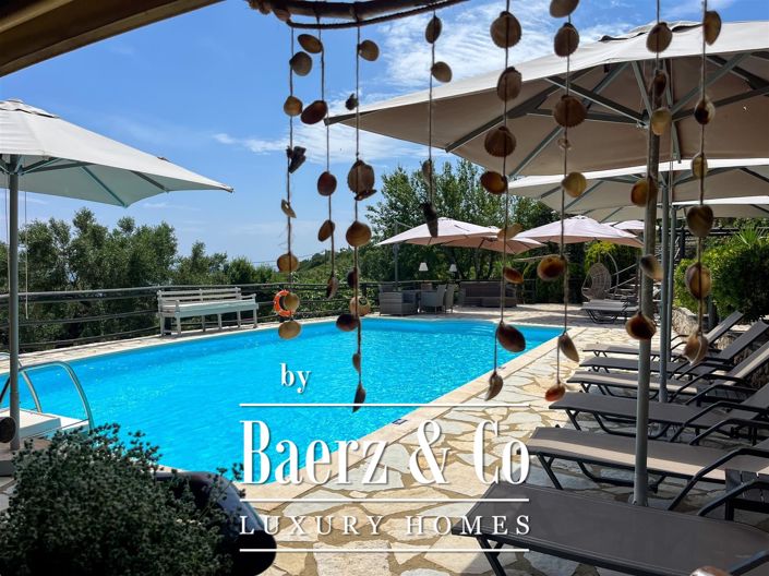 Image No.8-8 Bed Villa for sale