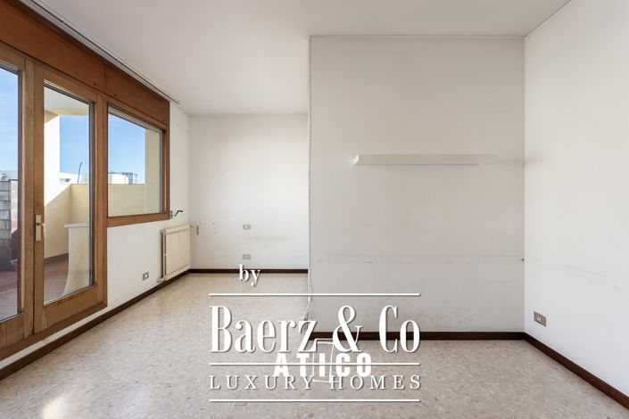 Image No.33-Propriété de 6 chambres à vendre à Barcelona