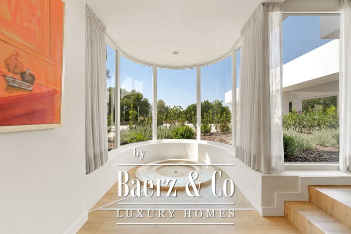 Image No.11-6 Bed Country House for sale