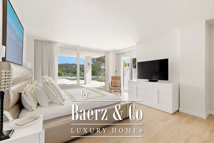 Image No.18-6 Bed Country House for sale