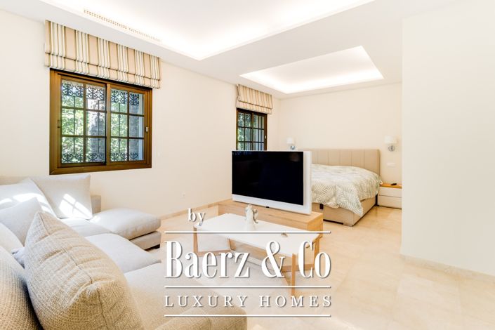 Image No.25-6 Bed Villa for sale
