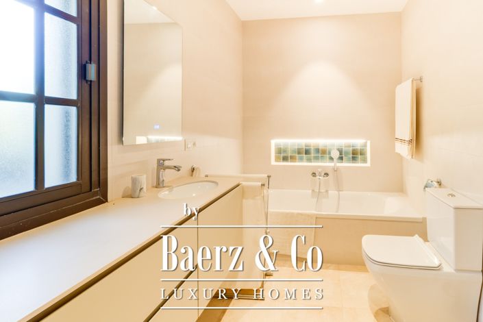 Image No.34-6 Bed Villa for sale