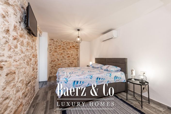 Image No.25-4 Bed Property for sale