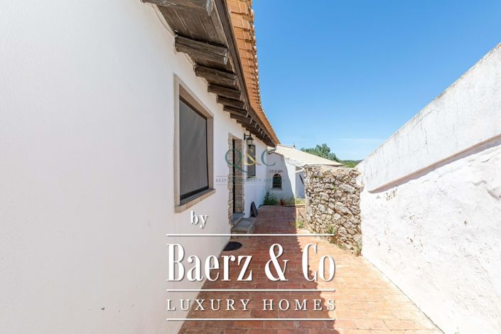 Image No.22-4 Bed Villa for sale