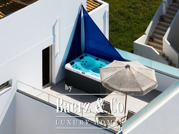 Image No.2-6 Bed Villa for sale