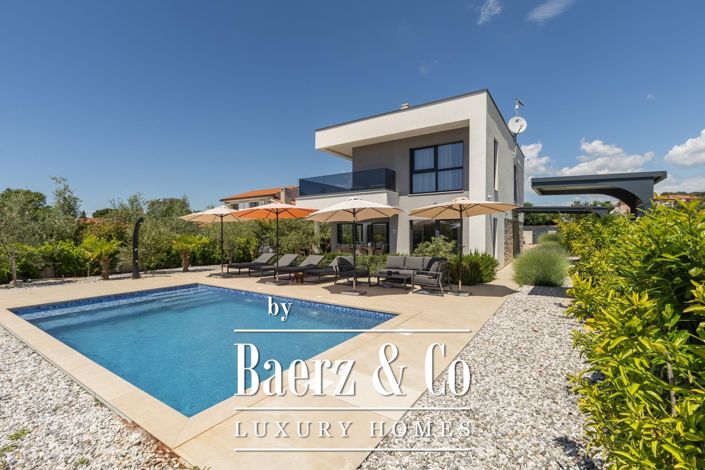 Image No.2-3 Bed Villa for sale
