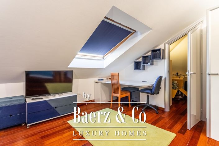 Image No.21-4 Bed Apartment for sale