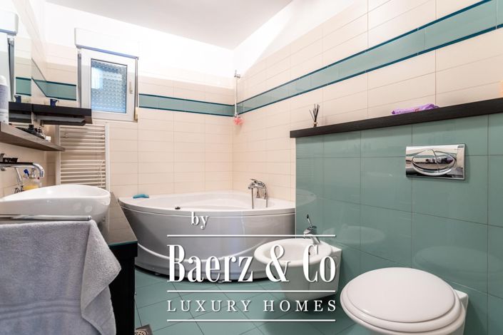 Image No.8-4 Bed Apartment for sale