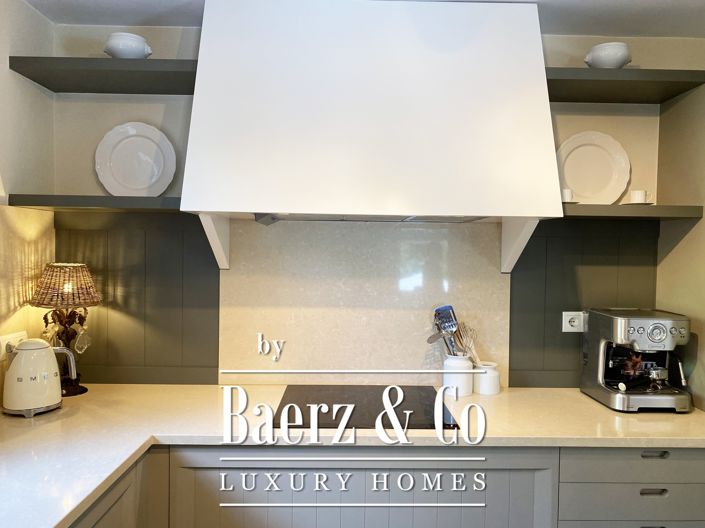 Image No.17-4 Bed House for sale