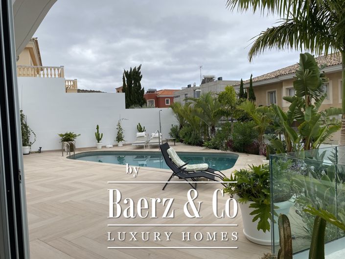 Image No.28-5 Bed Villa for sale