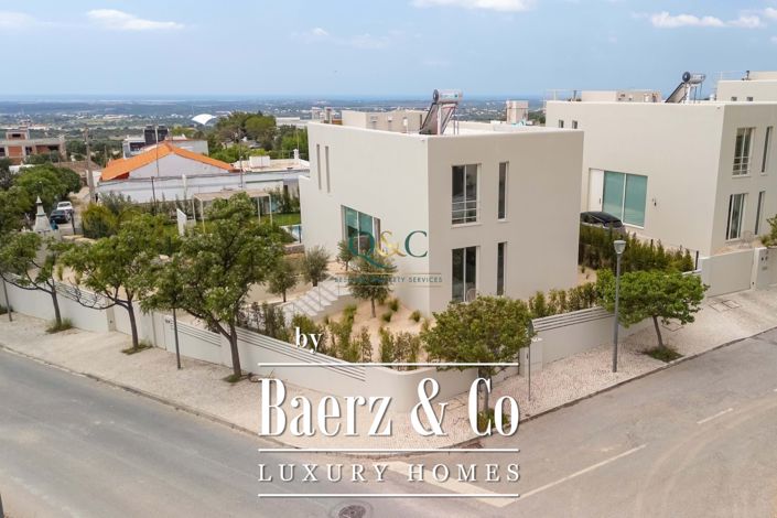 Image No.19-3 Bed Villa for sale